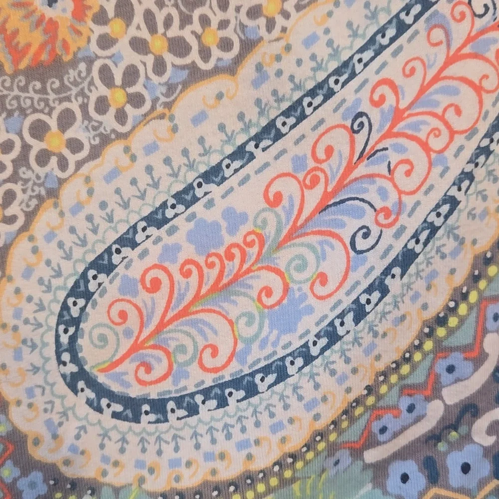 Vera Bradley Quarter Zip Multi-Colored Paisley Print Sweatshirt - Picture 5 of 10